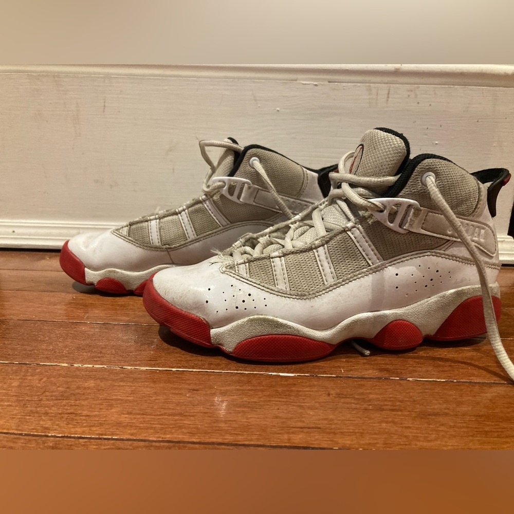 Nike Air Jordan 6 shoes. Size 3 youth